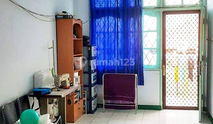 Ip2539 Rumah Area Komplek Kavling Polri Jelambar 2