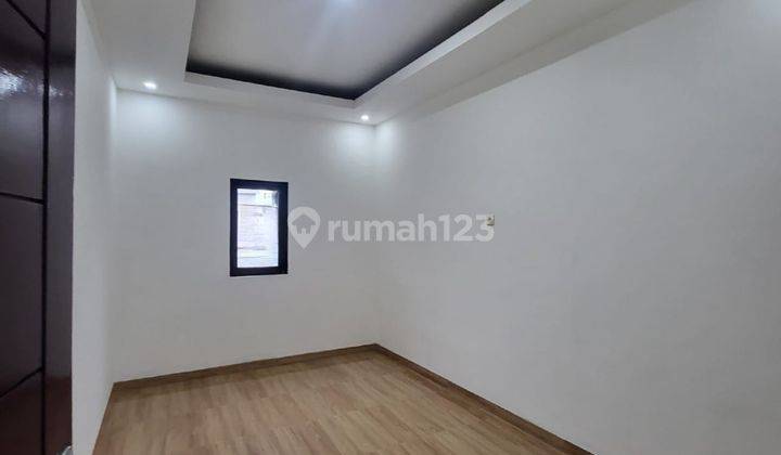 Ip2581 Rumah Full Renov Bagus di Jelambar 1