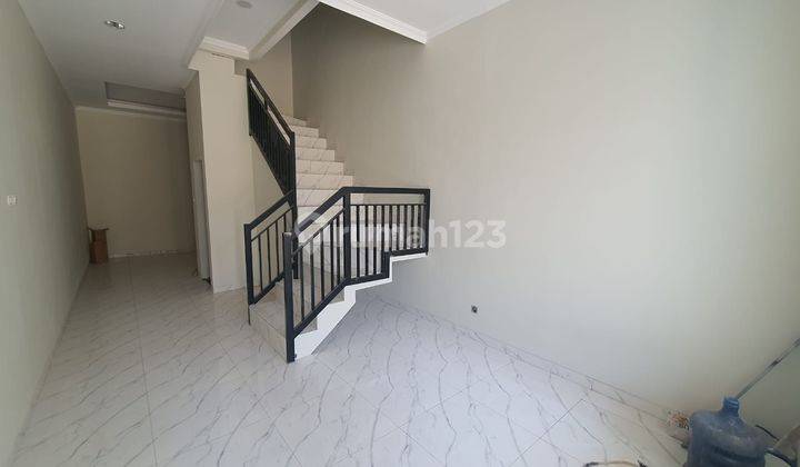 Ip2722 Rumah Komplek Taman Ratu 2