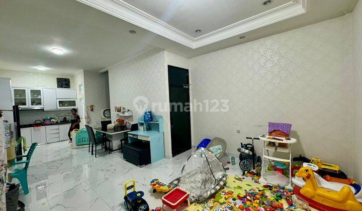 Ip2816 Rumah Jelambar Lantai 1 Plong Bisa Untuk Kerja  1