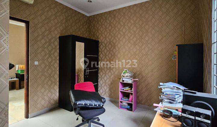 Ip2846 Rumah Semi Furnished Kavling Polri Jelambar 2