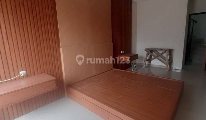 Ip2769 Rumah Furnished Komplek Taman Ratu 2