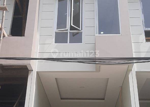 Ip2769a Rumah Komplek Taman Ratu Lokasi Tenang 1