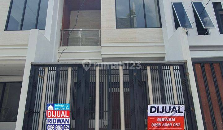 Ip2971 Rumah Baru Komplek Kavling Polri Jelambar 1