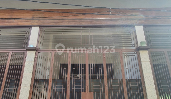 IP3059: Rumah Baru Jelambar Cocok Untuk Home Industry