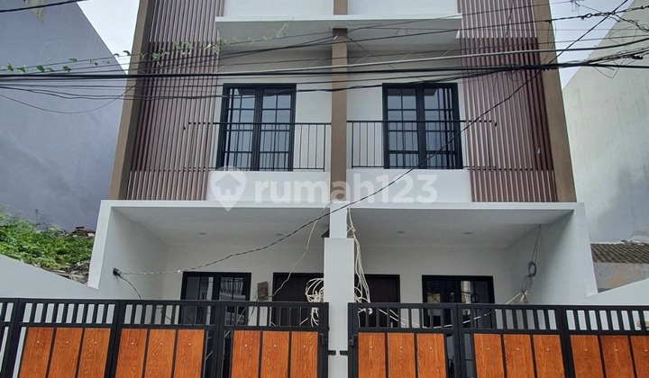 Ip2974 Rumah Baru Dalam Komplek Taman Ratu
