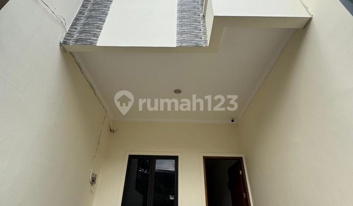 Ip3094: House in Jelambar Area Quiet Location Flood-Free