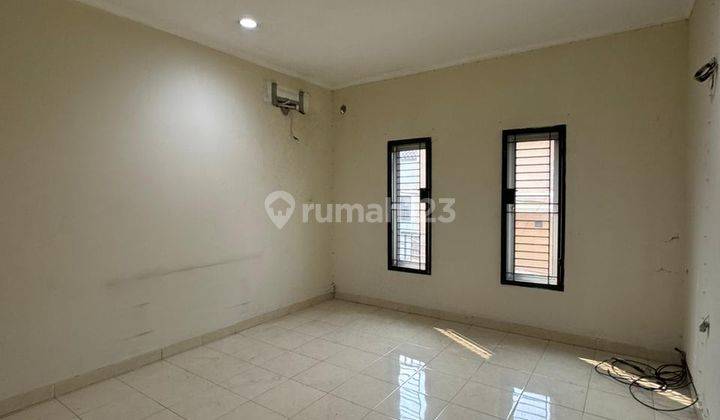 Ip2938 Rumah Dalam Komplek Kavling Polri Jelambar 2