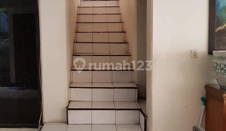 Dijual Rumah Kost 3 Lantai Strategis di Pengadegan Pancoran Jakarta Selatan Dijual Rumah Kost 3 Lantai Strategis di Pengadegan Pancoran Jakarta Selatan