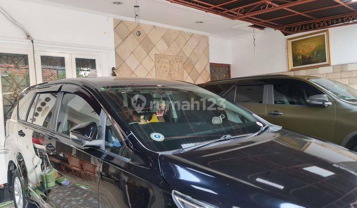 Rumah Nyaman SHM Lokasi Strategis di Grogol, Jakarta Barat 2