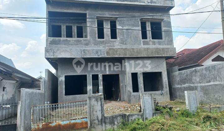 For Sale Luxury 2-Story House Land Area 300 M² Tasbih 1 Medan | SHM | Strategic Area Ringroad & Setia Budi Medan Sunggal For Sale Luxury 2-Story House Land Area 300 M² Tasbih 1 Medan | SHM | Strategic Area Ringroad & Setia Budi Medan Sunggal