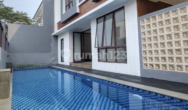 FOR SALE Renovated House ada Swimming Pool di Discovery  BINTARO JAYA