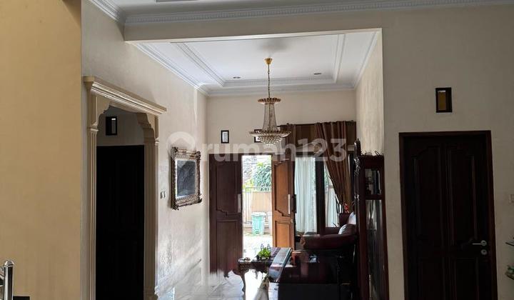 House in Jatiwaringin, Very Strategic Location, Suitable for a Boarding House 2