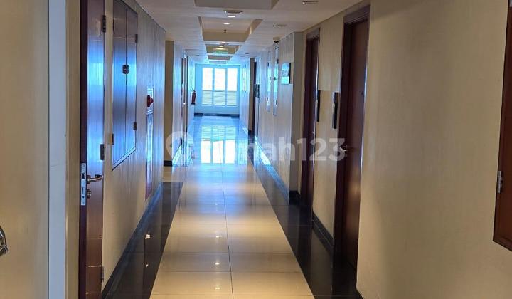 FOR SALE Roseville SOHO & Suite Apartment in BSD 2 Bedrooms Semi-Furnished 2