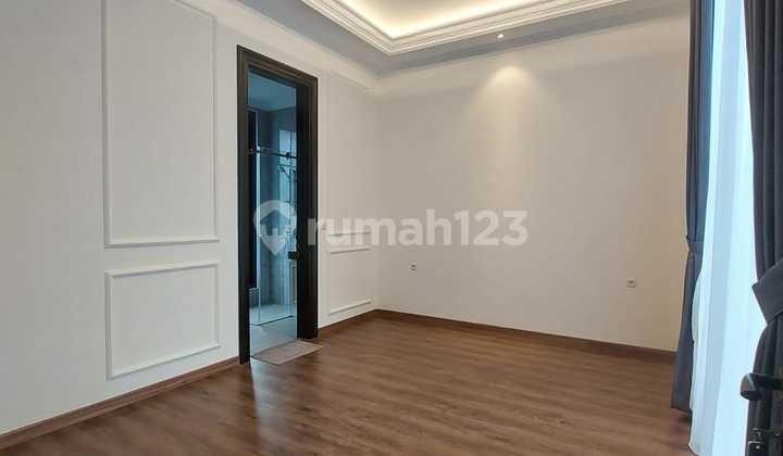 Good House Hook Position SHM Ready to Occupy in Kebayoran Bintaro 2