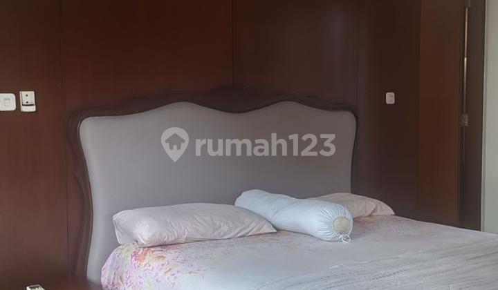 Rumah Bagus 2 Lantai Semi Furnished SHM Siap Huni di Bintaro Tangerang Selatan 2