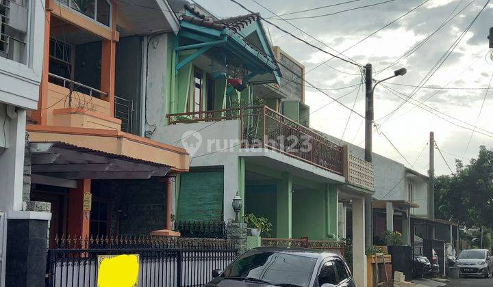 Dijual Rumah Bagus di Antapani 4 Lantai SHM 1