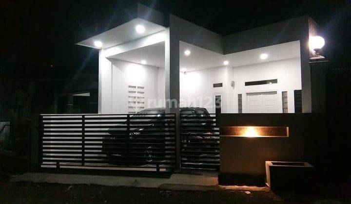 Rumah Bagus di Jl. Sukasari Katapang SHM 2 Lantai Hadap Barat 1