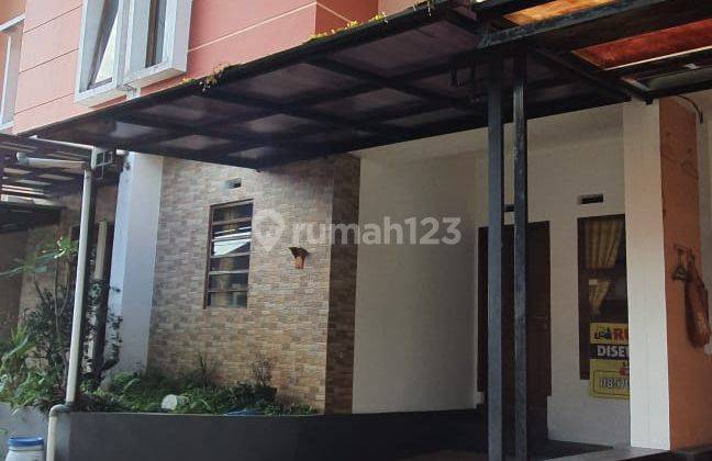 Rumah SHM 2 Lantai Hadap Selatan di Sariwangi 2