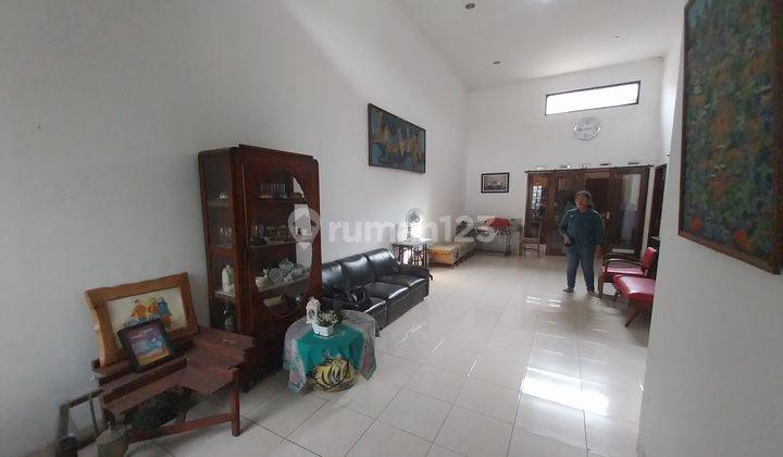 Rumah Bagus SHM 2 Lantai Hadap Timur di Pasirluyu 2