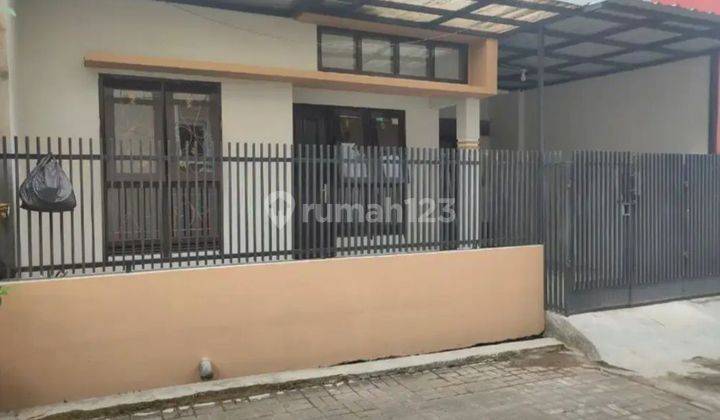 Dijual Rumah di Di Dalam Komplek Sariwangi Bandung 1