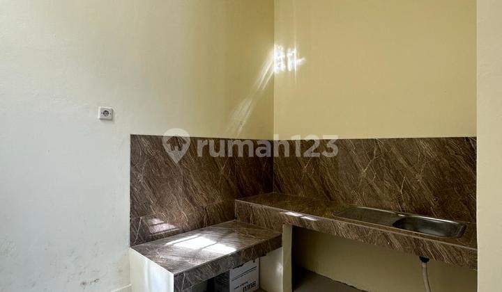 dapur rumah baru di perumahan bumi