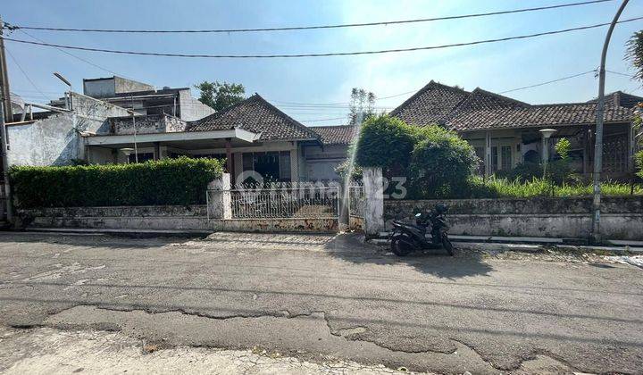 Rumah Tua Hitung Tanah Posisi Hook Area Komersil Cimahi 2