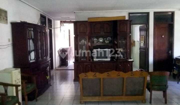 House with Large Land in Sayap Turangga Lengkong Bandung with Freehold Title 2