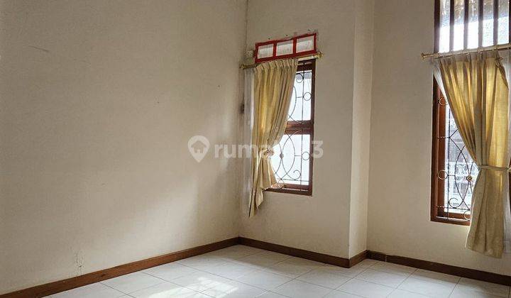 kamar tidur rumah siap huni di komplek