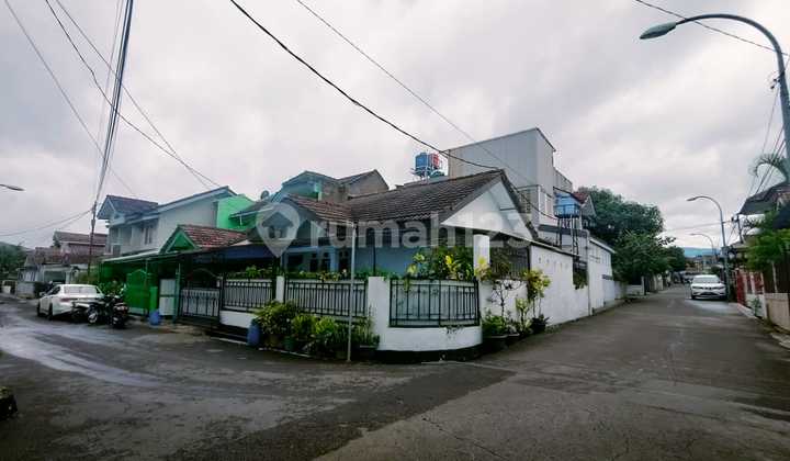 Corner House In Mutiara Garden, North Cimahi Corner House In Mutiara Garden, North Cimahi