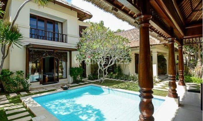 strategic villa near four season jimbaran beach 2