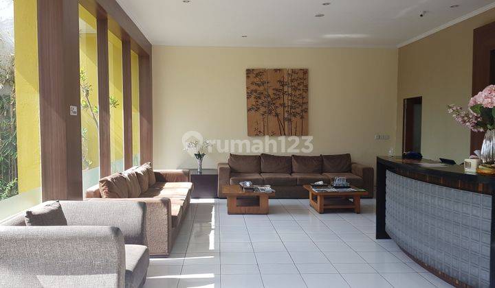 gedung usaha di jalan utama sunset road carrefour, dekat RS Siloam, hadap timur 1