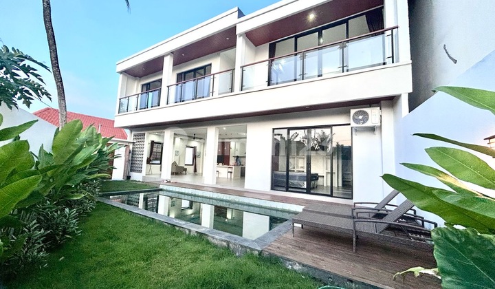 Rice Field VIEW 4-Bedroom Villa - Tumbak Bayuh, Canggu