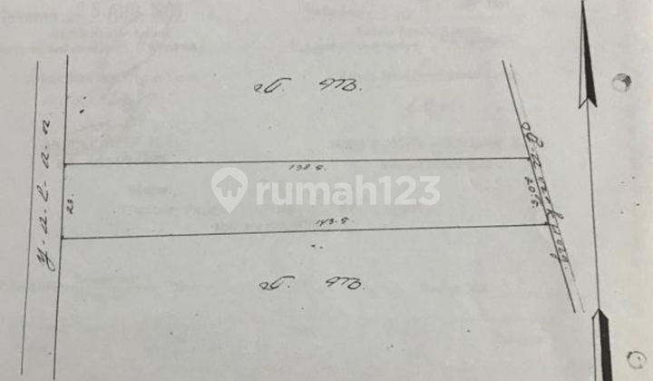 Land on the roadside in Luwus Land on the roadside in Luwus