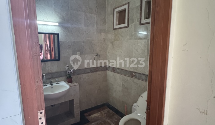 Classic house in Nusa dua with ocean and mountain view 2