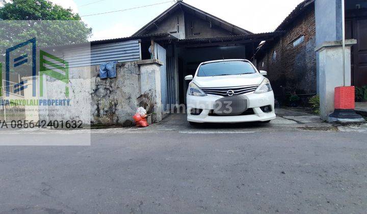 Rumah strategis bonus gudang dekat swalayan dan rumah sakit di kartasura 1