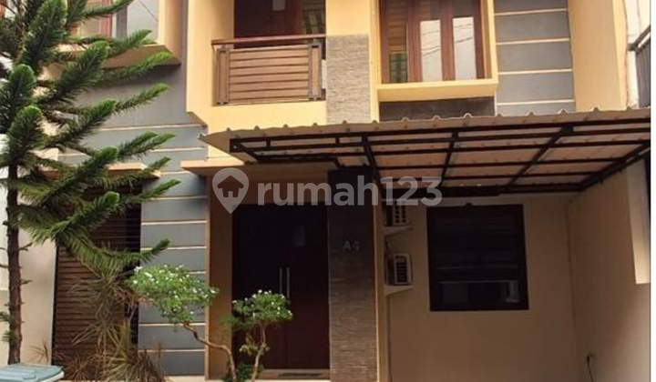 Rumah Modern di Laguna Pejaten Resident - Aman, Nyaman, dan Strategis