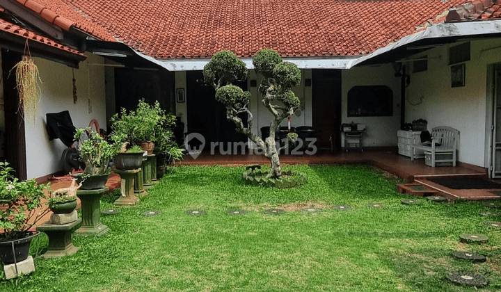 Rumah Mewah di Duren Tiga Selatan , Jakarta Selatan 2