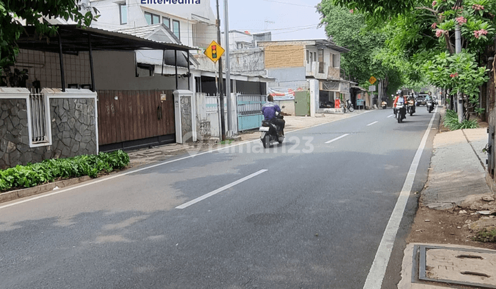 Dijual Cepat Rumah Untuk Usaha di Jalan Raya Duren Tiga Selatan, Jakarta Selatan 2