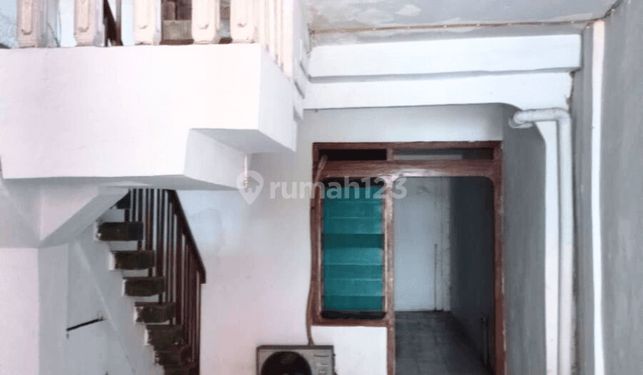 Dijual Rumah Samping Jalan di Kemayoran Jakarta Pusat 2