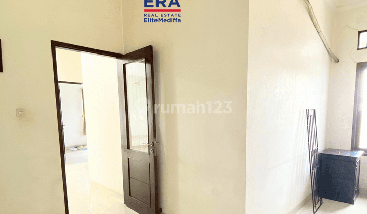 Dijual Cepat Rumah 2 Lantai Bagus Ciputat Tangerang Selatan 2