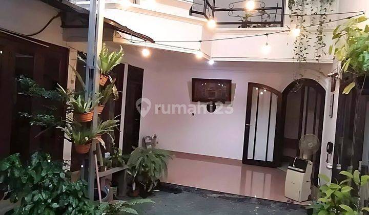 Rumah 2 Lantai Bagus Semi Furnished di Kebagusan Jakarta Selatan , Jakarta Selatan 2