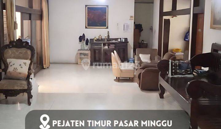 Rumah Dengan Halaman Luas Unfurnished di Pejaten Jakarta Selatan  1