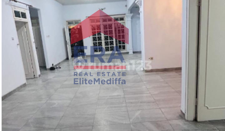 Comfortable & Strategic Residence in Cawang - For Rent 2