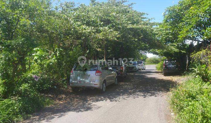 Land for sale 1025 M2 on Jl Sri Lakshmi Dkt Sunset Road, dewi Sri 1