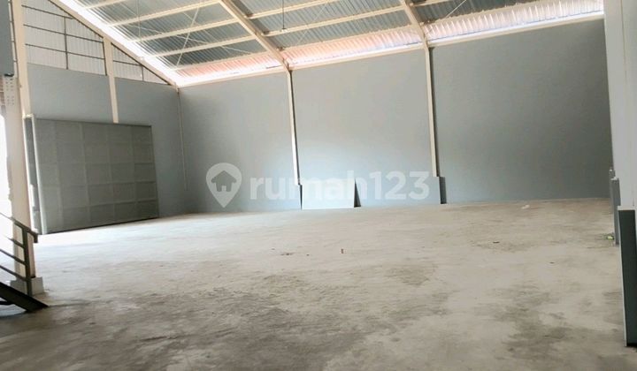 Gudang 400 M2 Area Gatsu Barat Denpasar Bali 