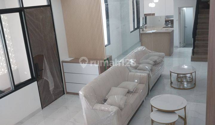 Rumah 3 Lantai Di Cirendeu Ciputat Dekat Mrt Dan Toll Lebak Bulus 1