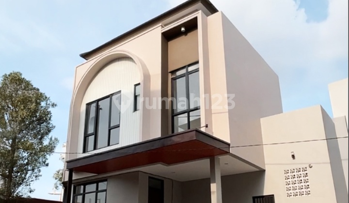 Rumah 2 Lantai di Cirendeu Ciputat Dekat MRT dan Toll Lebak Bulus Rumah 2 Lantai di Cirendeu Ciputat Dekat MRT dan Toll Lebak Bulus