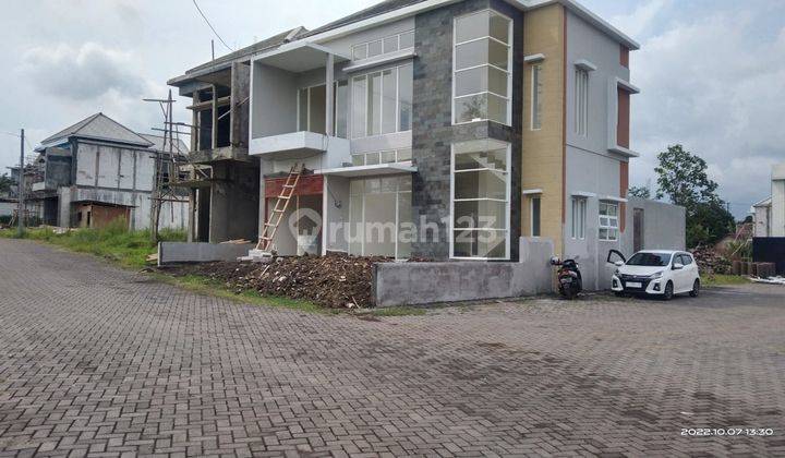 Rumah Kos Mahasiswa 2 Lantai Dekat Umm, 8 Kamar Mandi 8 Kamar Tidur All In  2