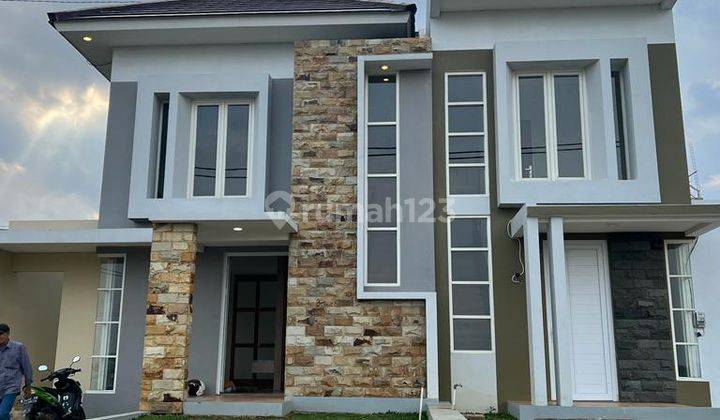 Villa 2 Lantai 500 jtan View Pegunungan di Malang 1
